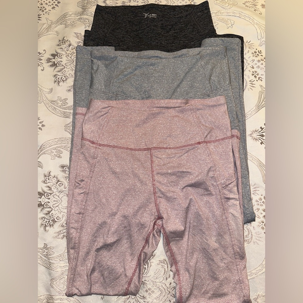 Danskin & Old Navy Active Leggings Set Of 3 in Size Small, Mauve, Grey, & Black